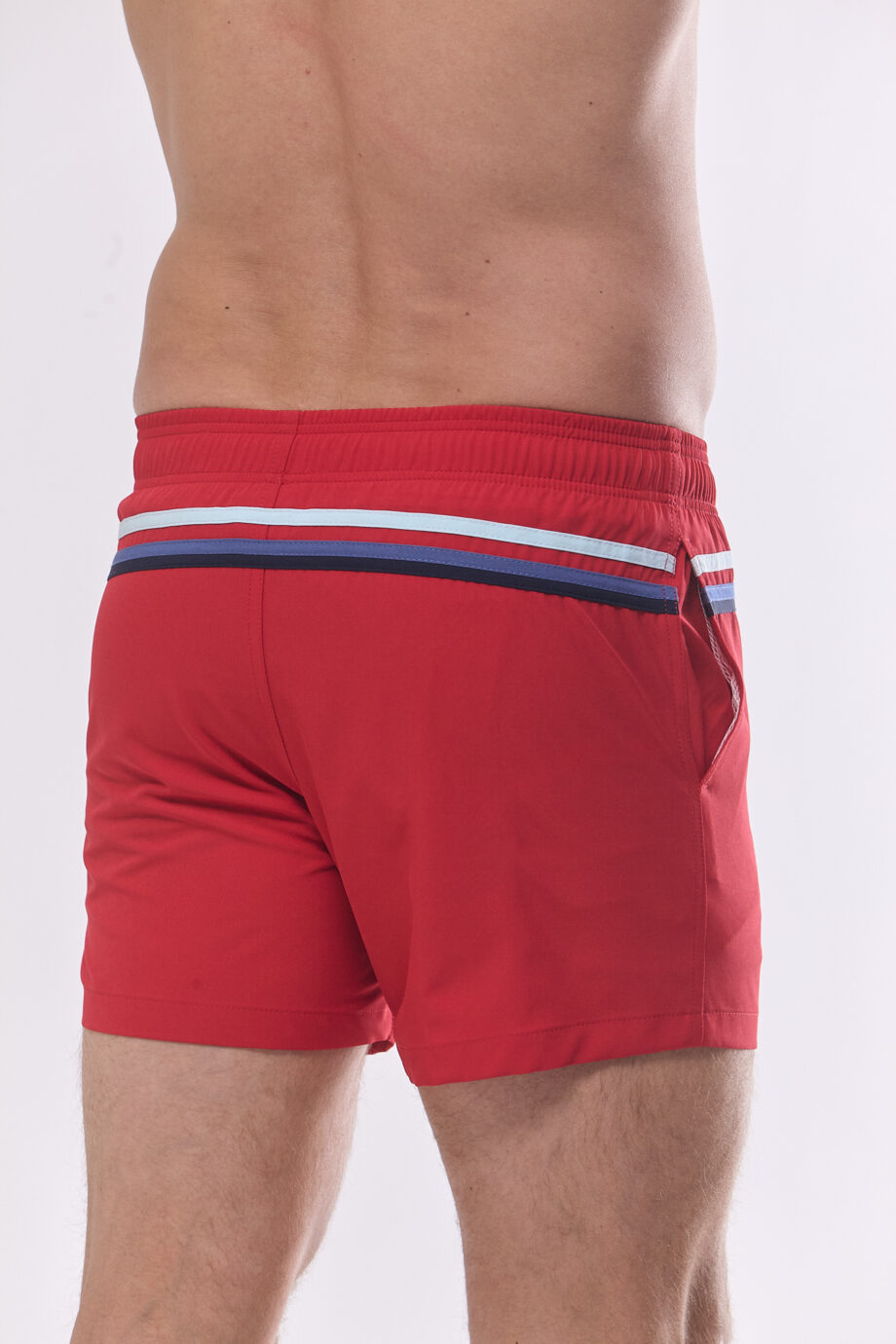 Short liso con tres bandas