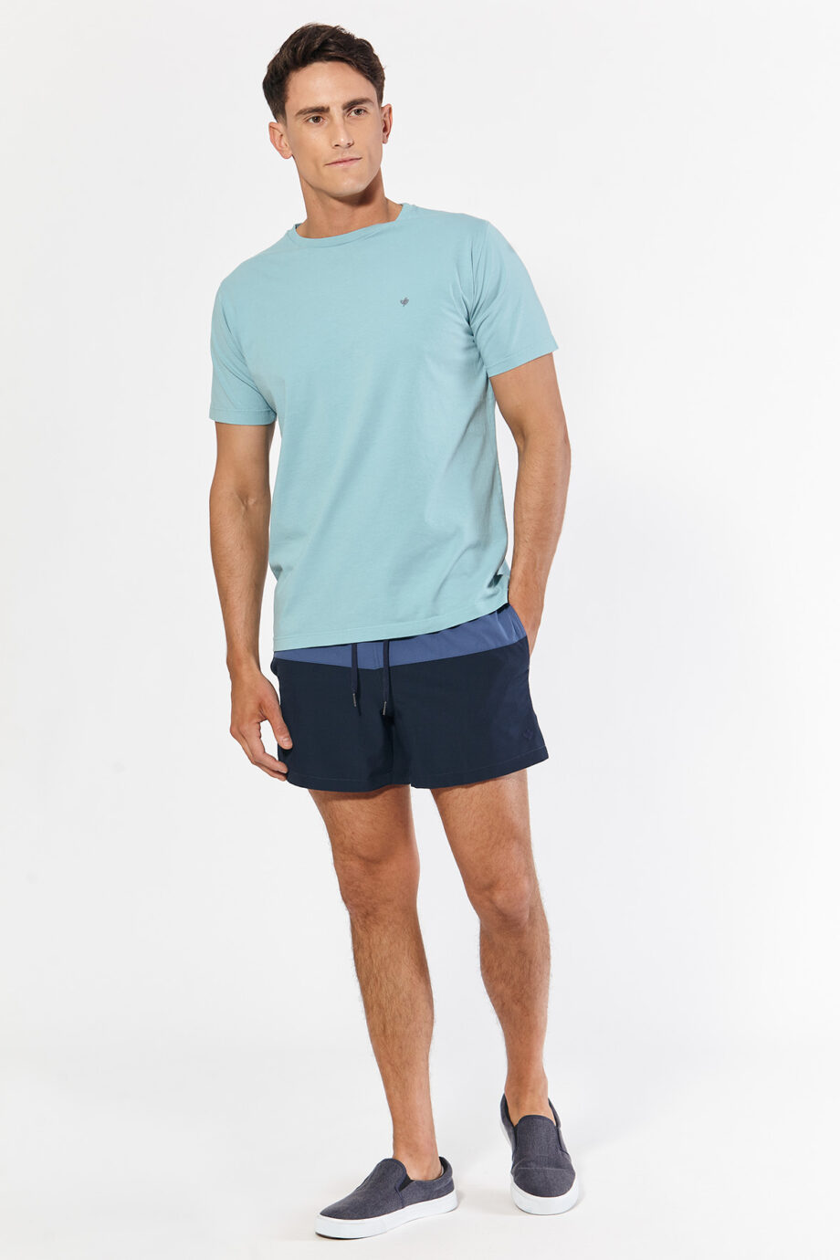 Short a tres colores