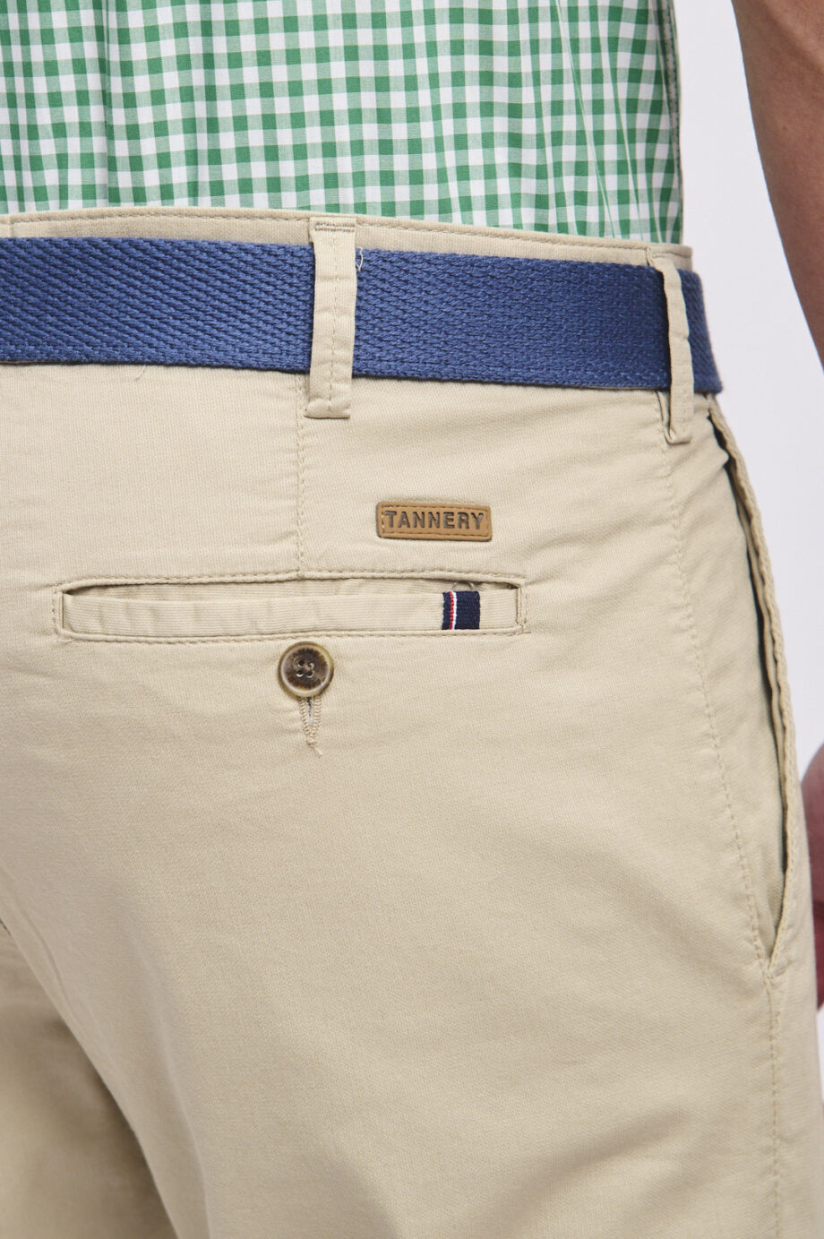 Chino regular fit de piqué liviano