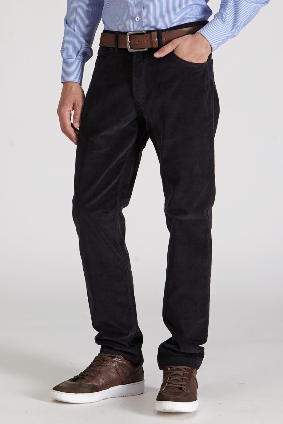 Pantalón corte jean de corderoy 21 bastas