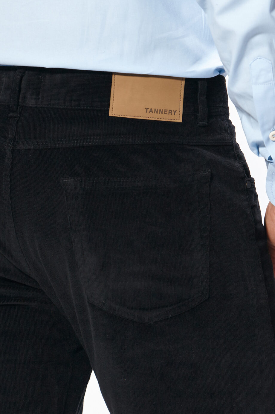 Pantalón corte jean de corderoy 21 bastas