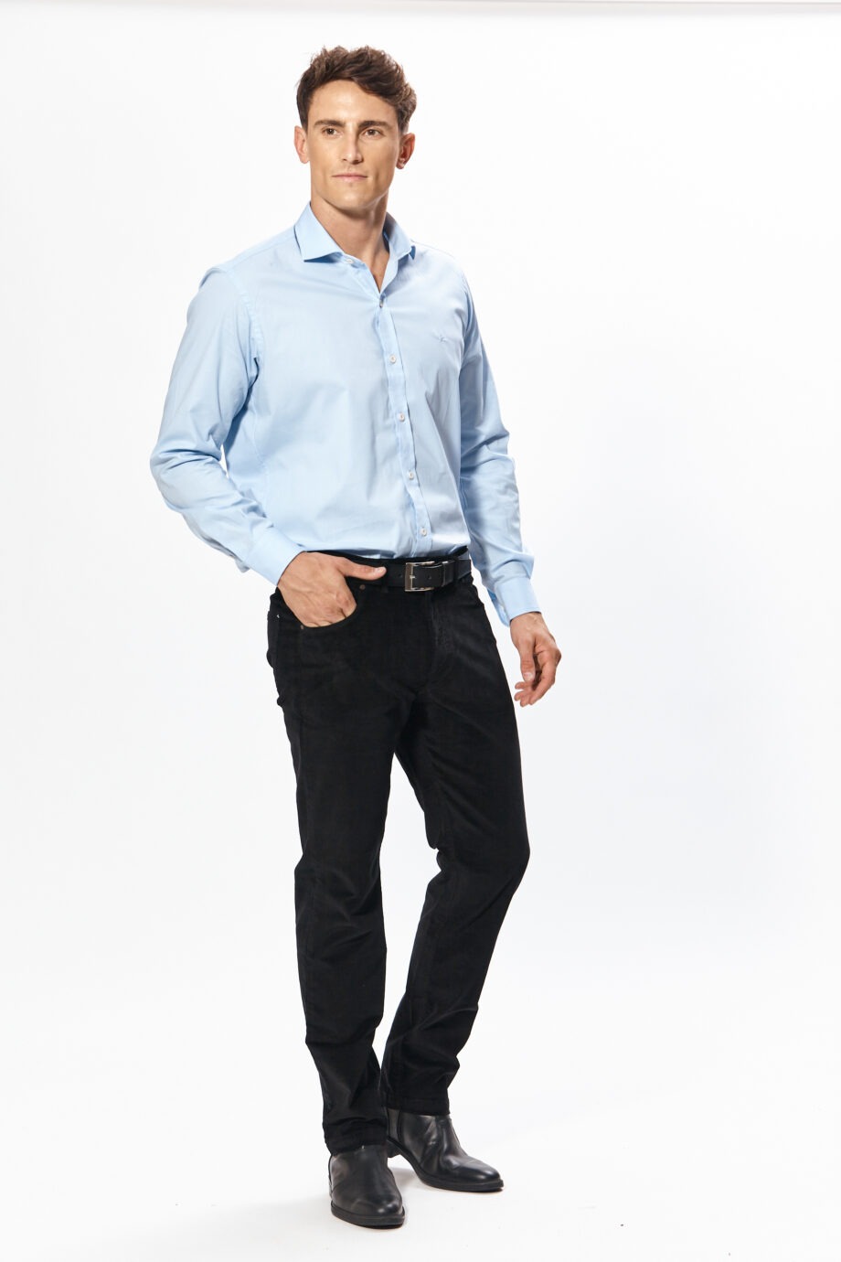 Pantalón corte jean de corderoy 21 bastas