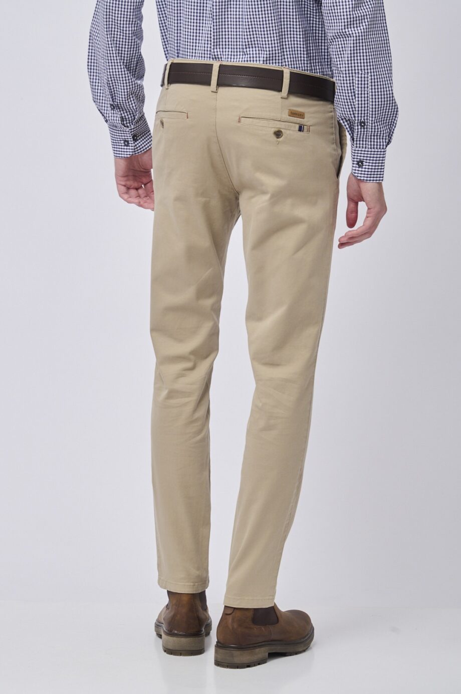 Chino slim fit de gabardina elastizada