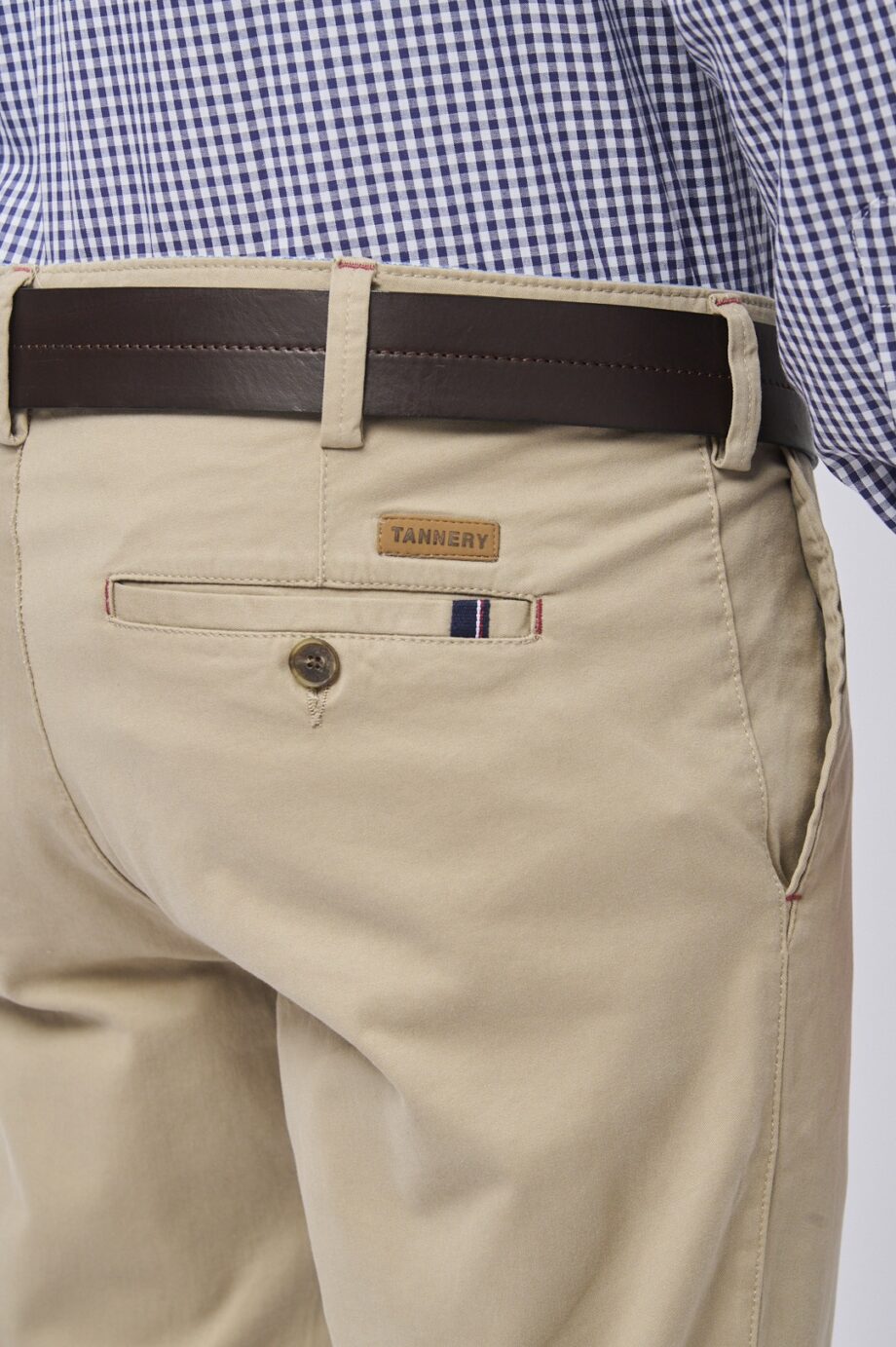 Chino slim fit de gabardina elastizada