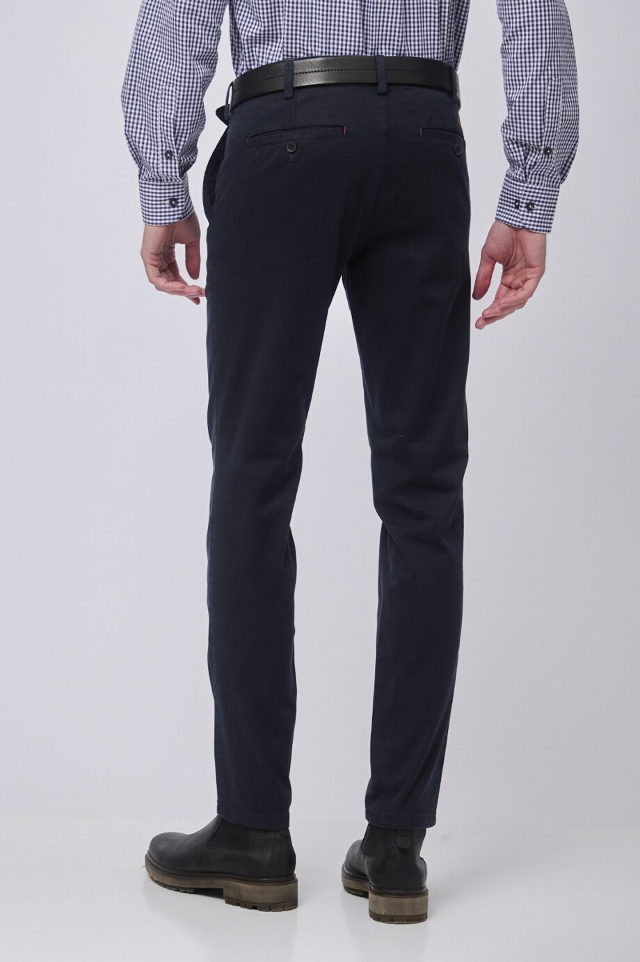 Chino slim fit de gabardina elastizada