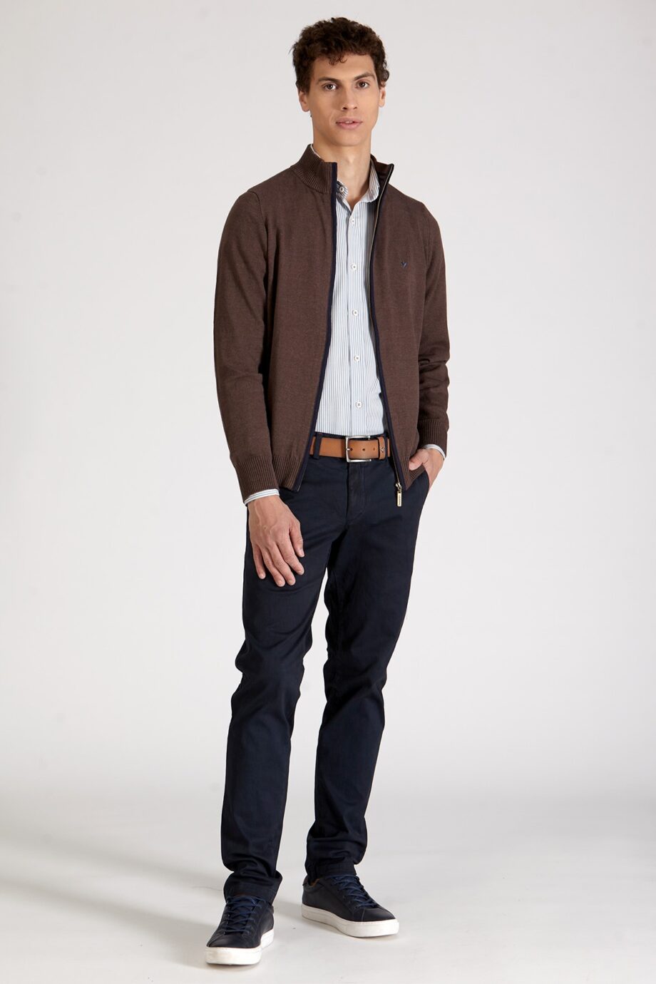 Chino slim fit de gabardina