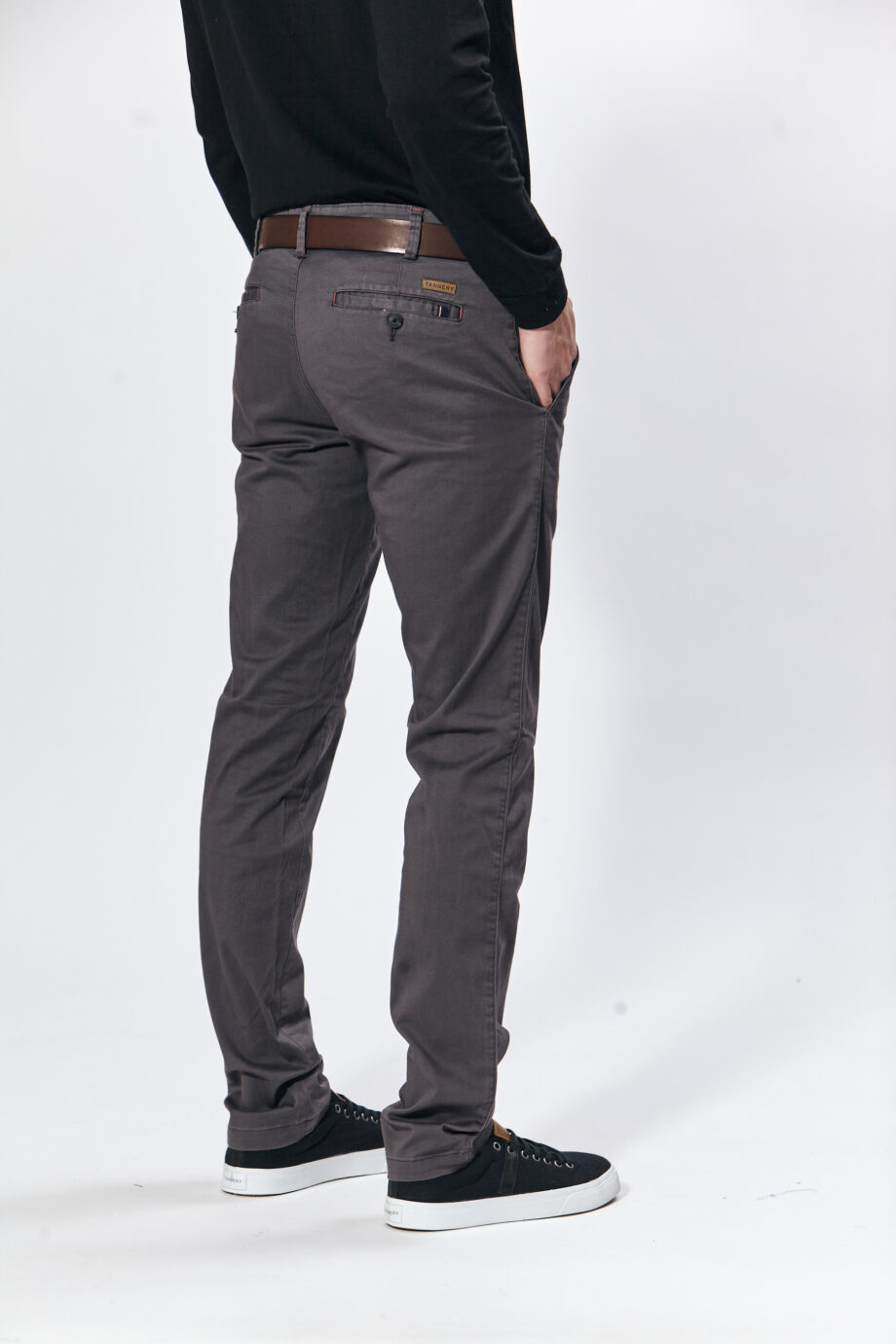 Pantalón sin pinzas slim fit basico satén