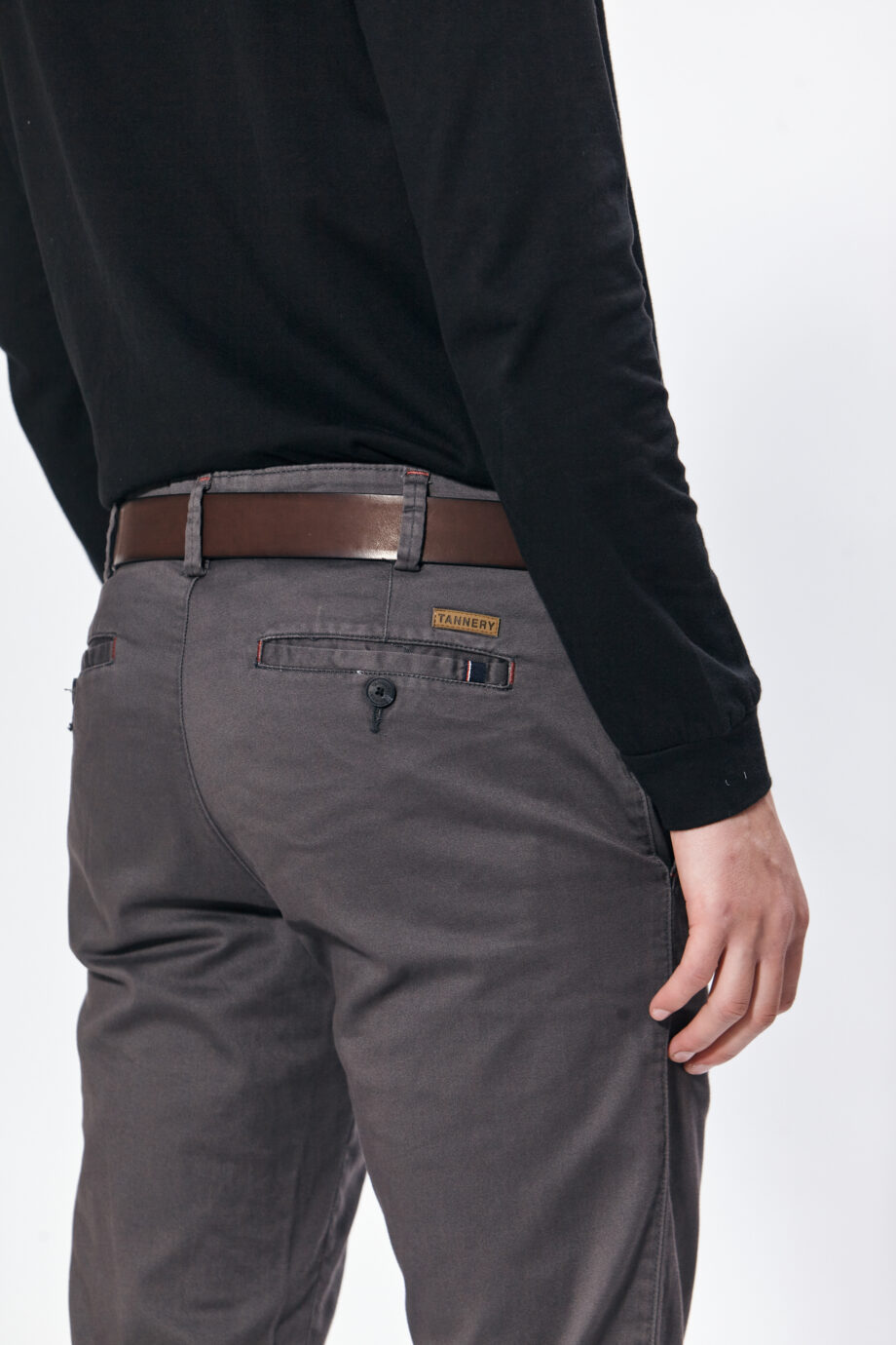 Pantalón sin pinzas slim fit basico satén