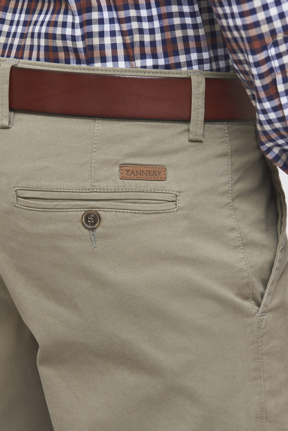 Chino relaxed fit de gabardina