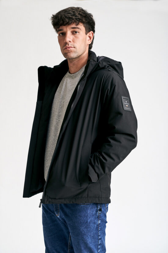 Abrigo campera con capucha desmontable
