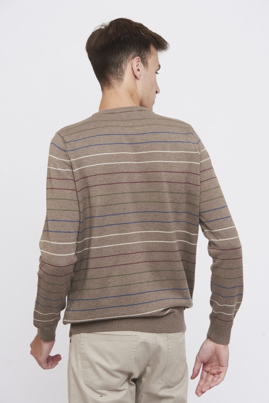 Sweater cuello O a cinco colores