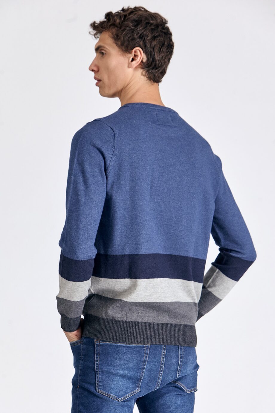 Sweater escote redondo cinco colores