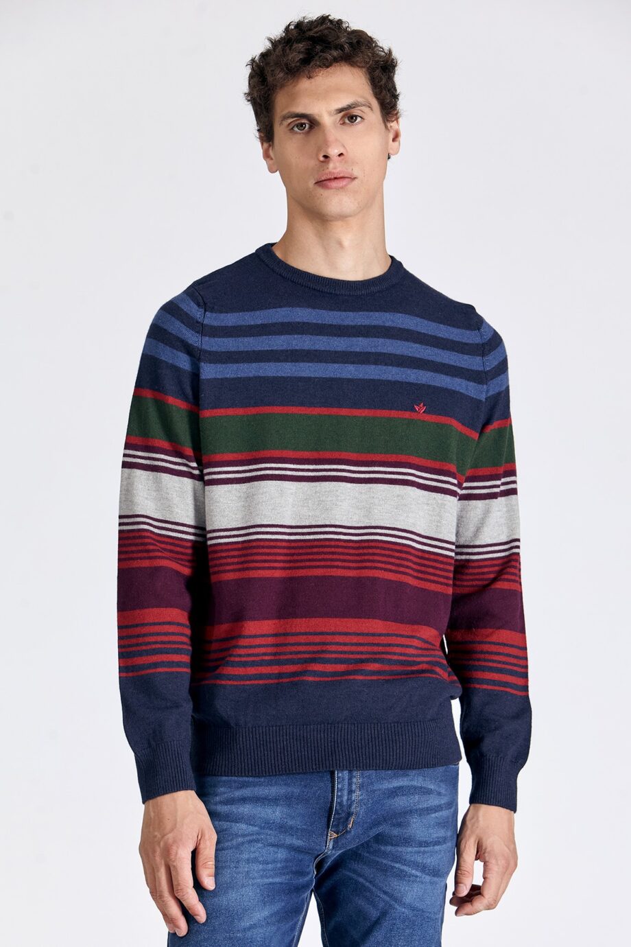 Sweater escote redondo a rayas