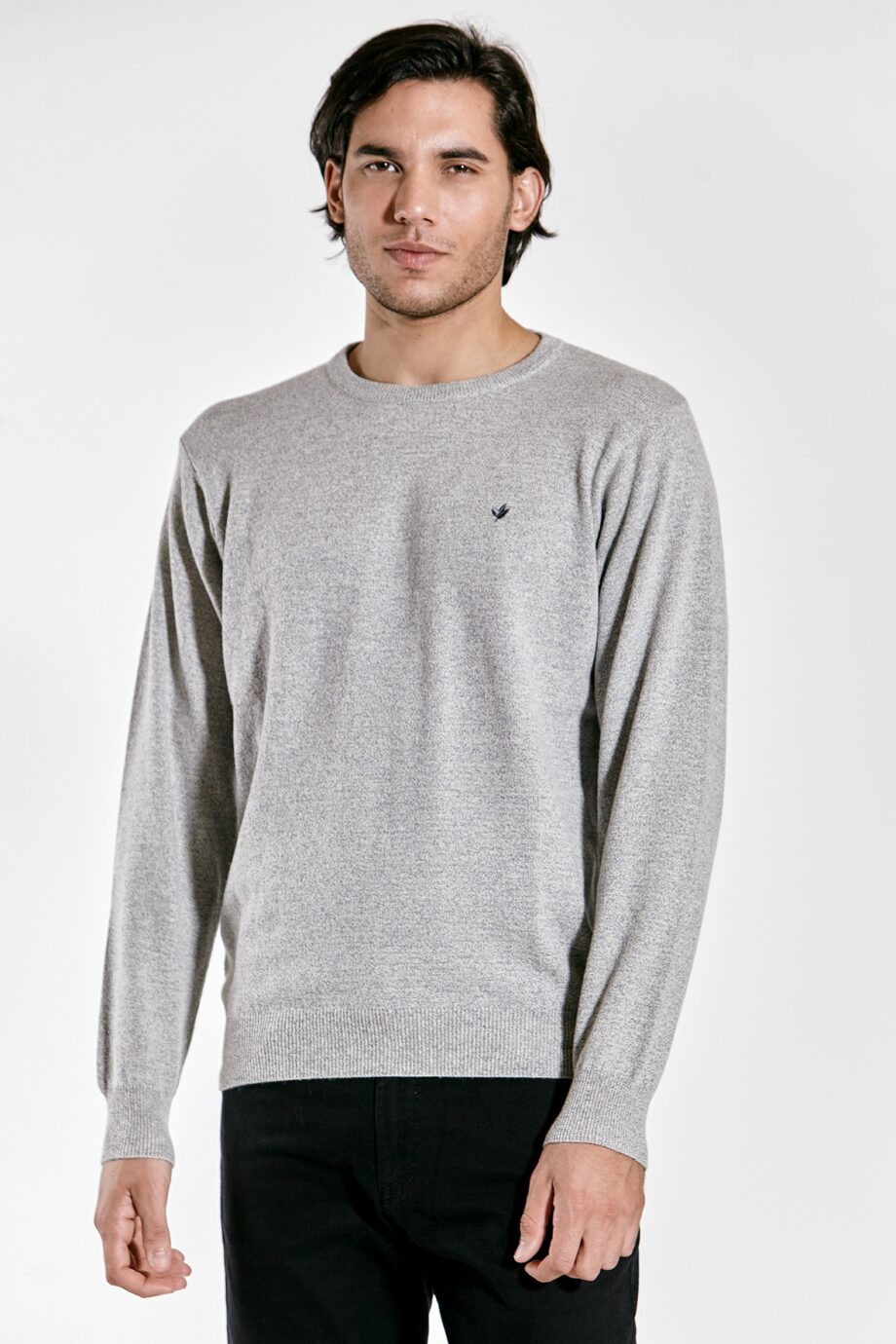 Sweater liso escote redondo