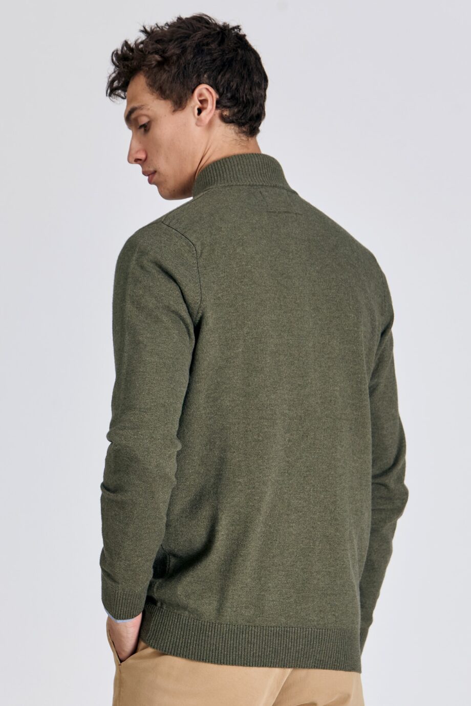 Campera tejida básica de lana mezcla