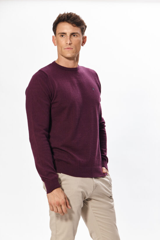 Sweater liso escote redondo