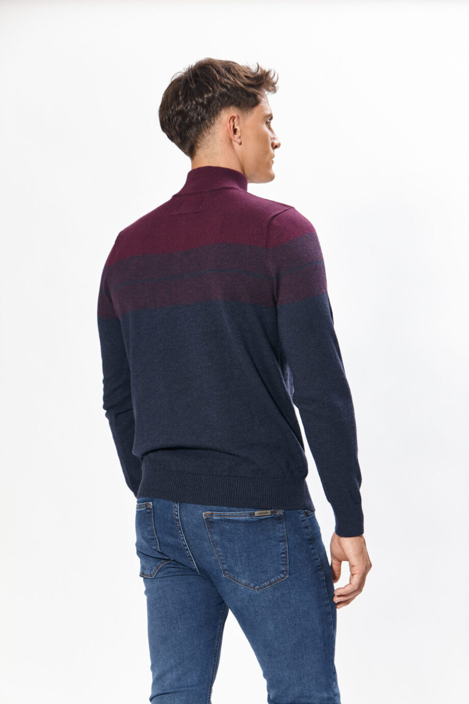 Sweater medio cierre combinado