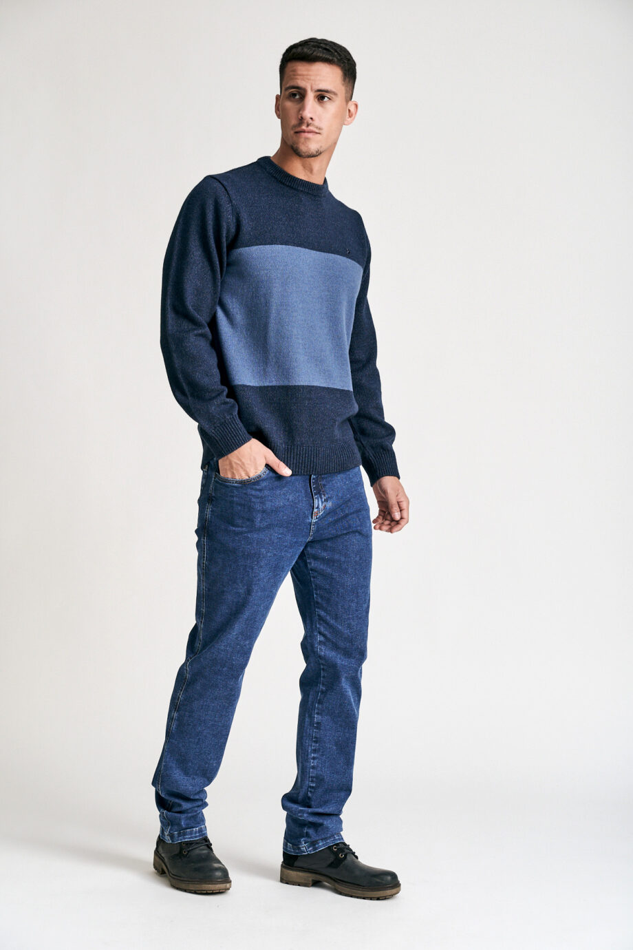 Sweater escote redondo dos colores