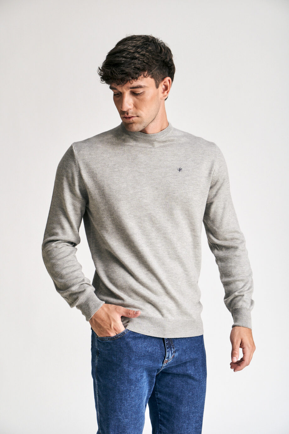 Sweater cuello redondo