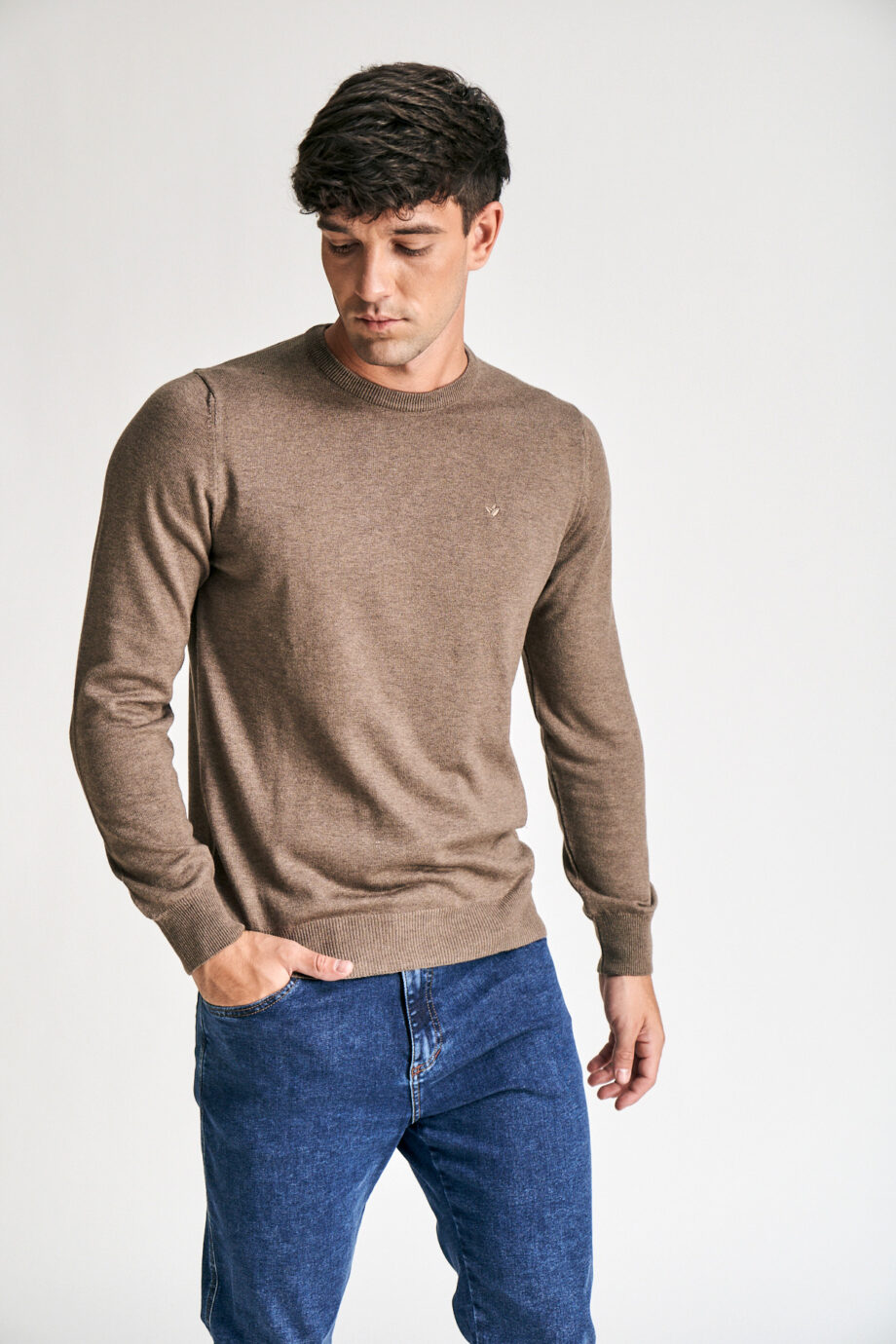 Sweater cuello redondo