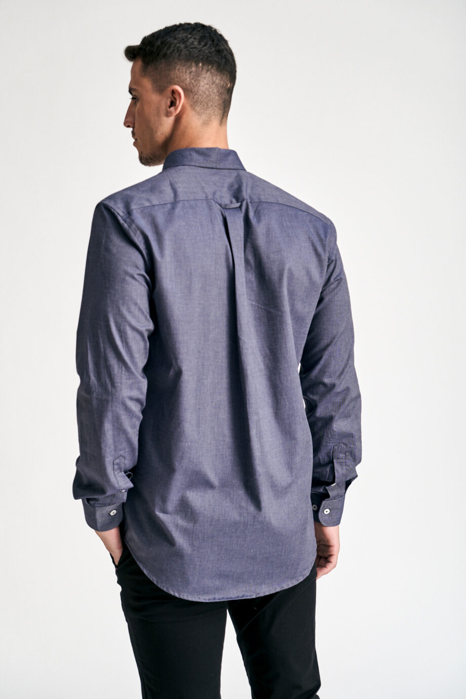 Camisa lisa regular fit de fil a fil