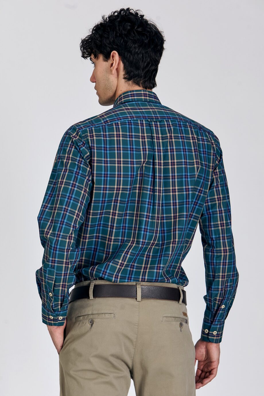 Camisa regular fit a caudros