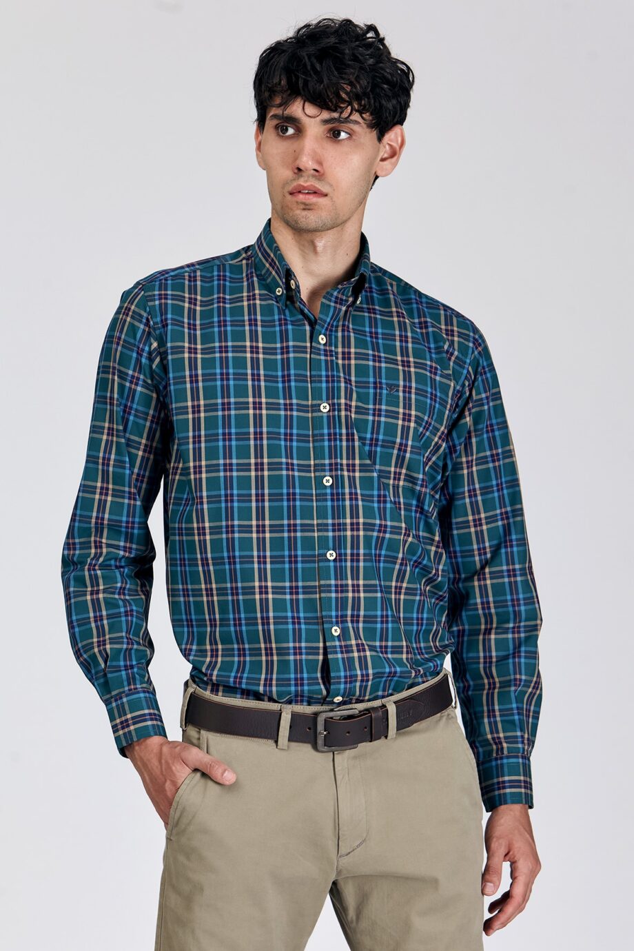 Camisa regular fit a caudros