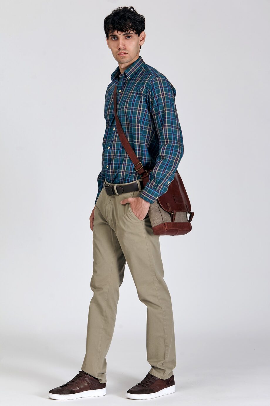 Camisa regular fit a caudros