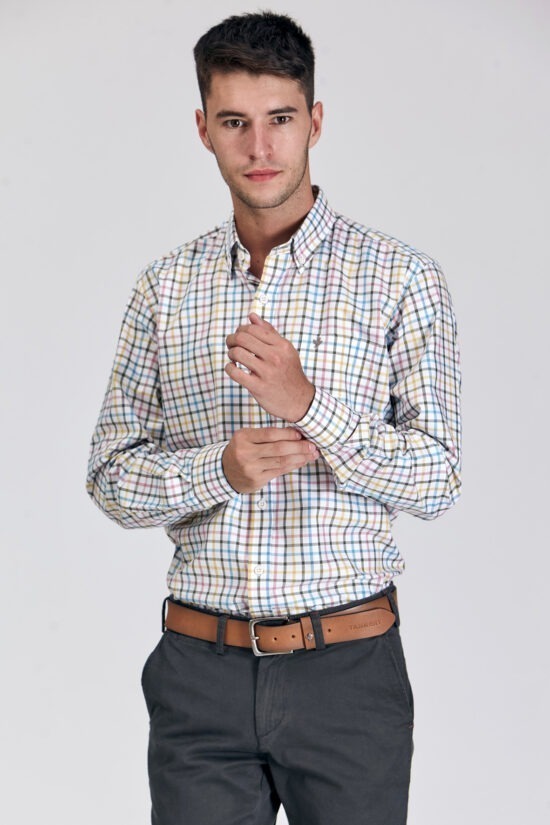 Camisa regular fit a cuadros