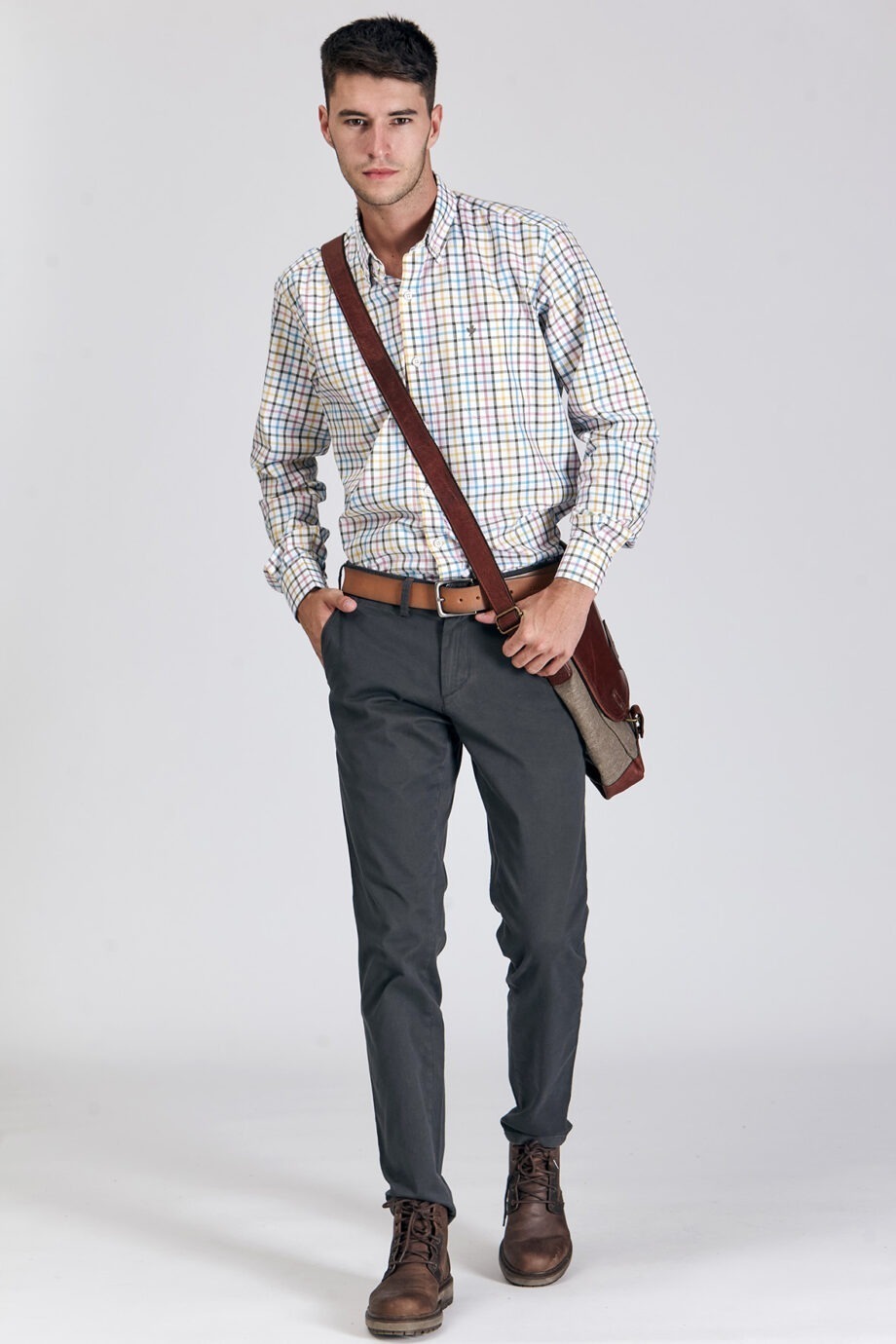 Camisa regular fit a cuadros
