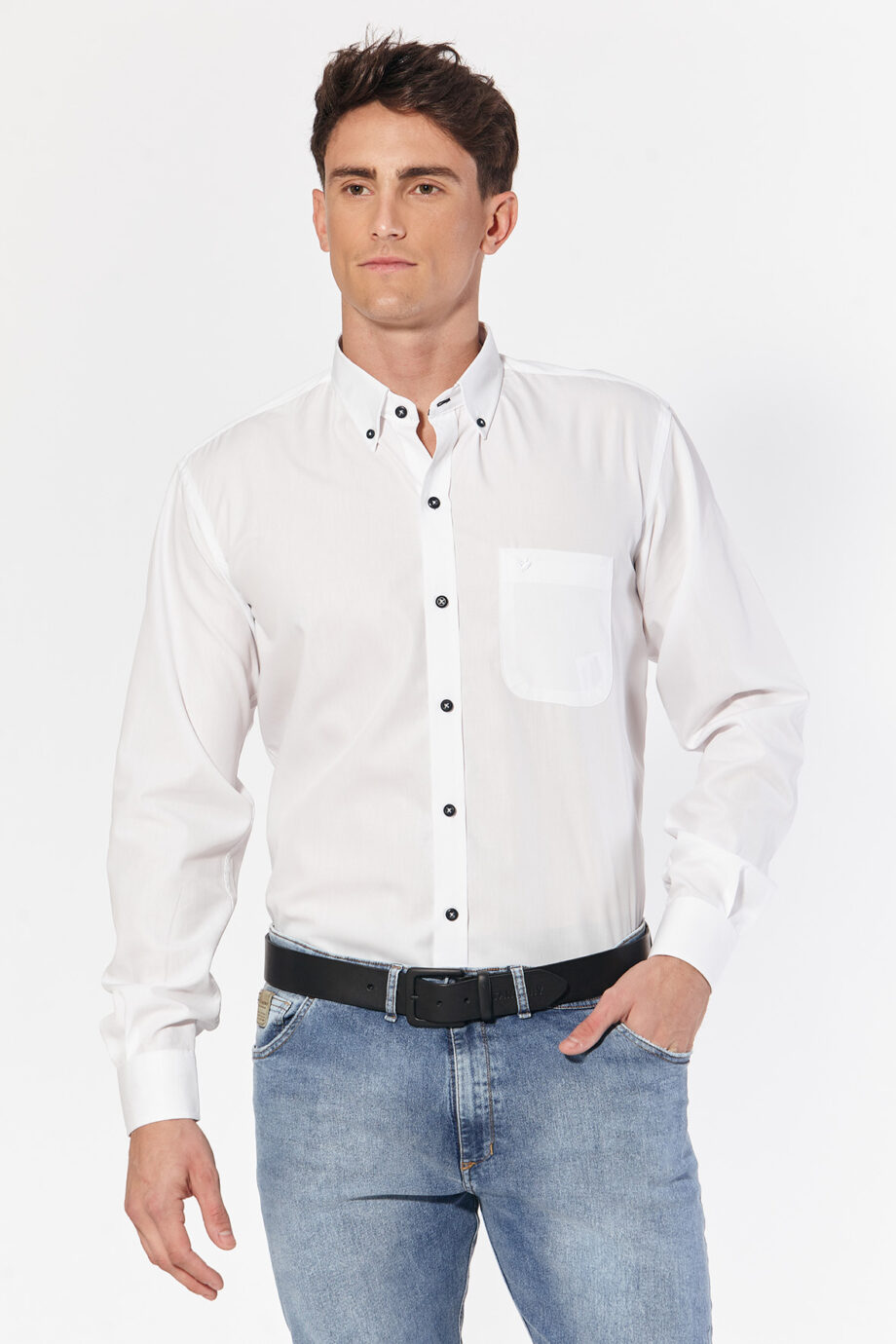 Camisa regular fit de poplin