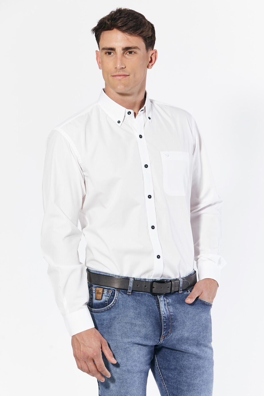 Camisa regular fit de poplin