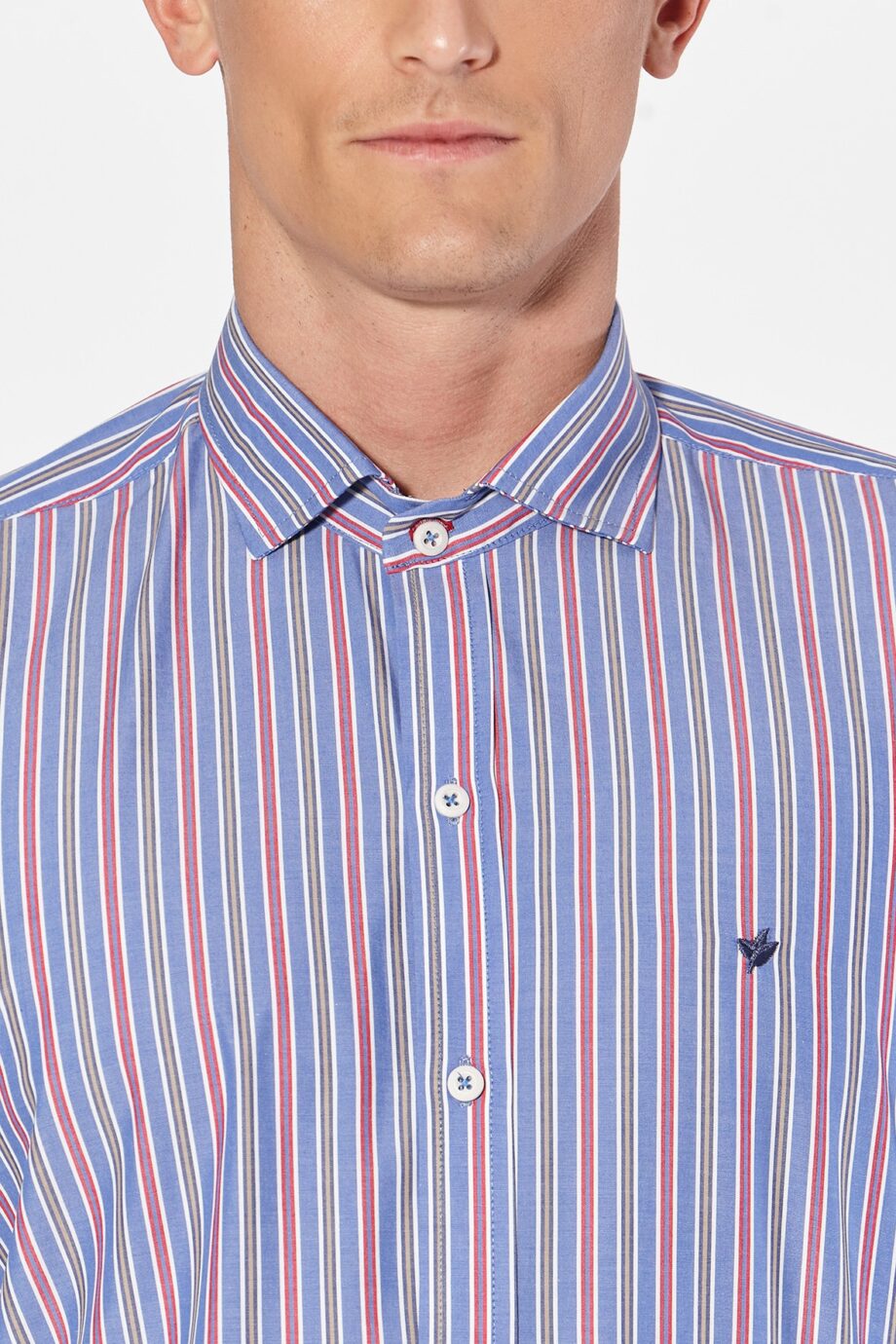 Camisa slim fit a rayas