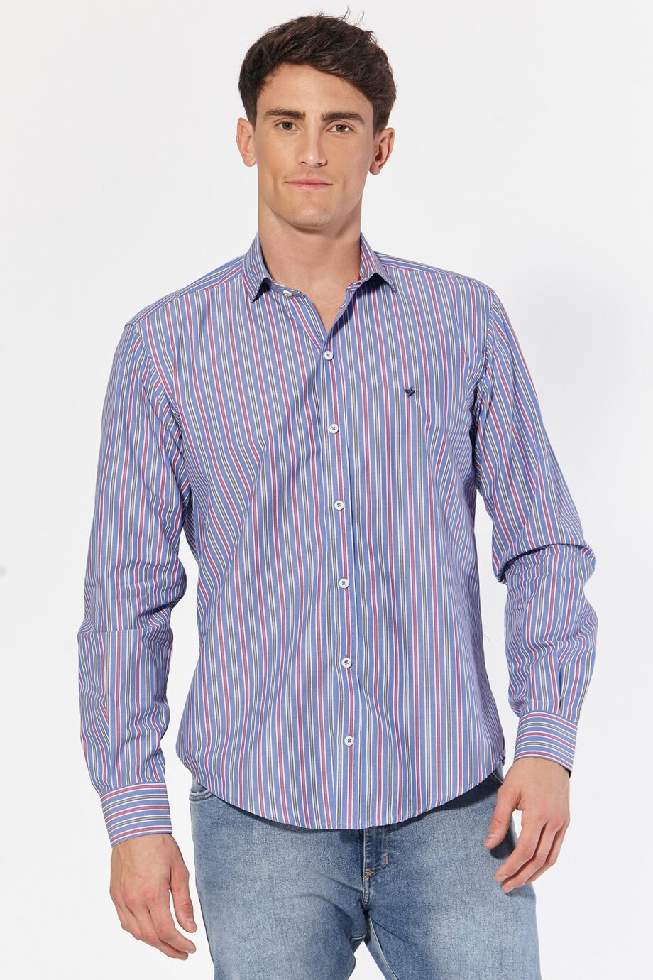 Camisa slim fit a rayas