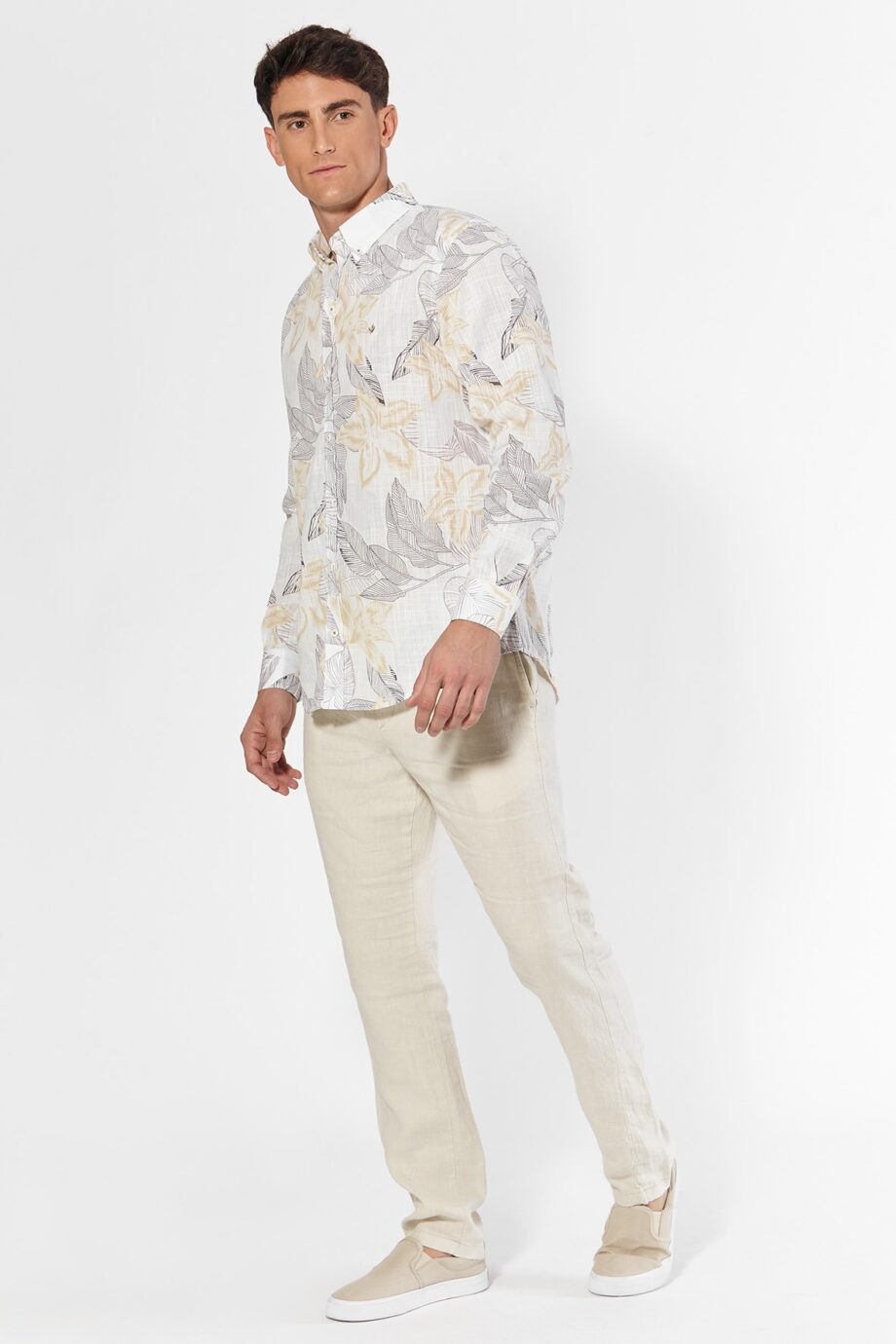 Camisa relaxed fit floreada