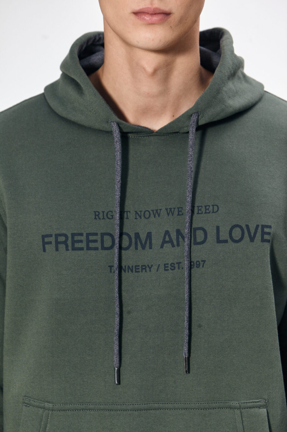 Buzo canguro freedom de frisa