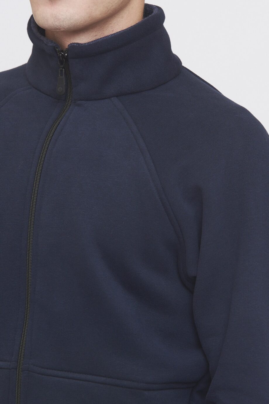 Campera con cuello interno tejido de frisa melange