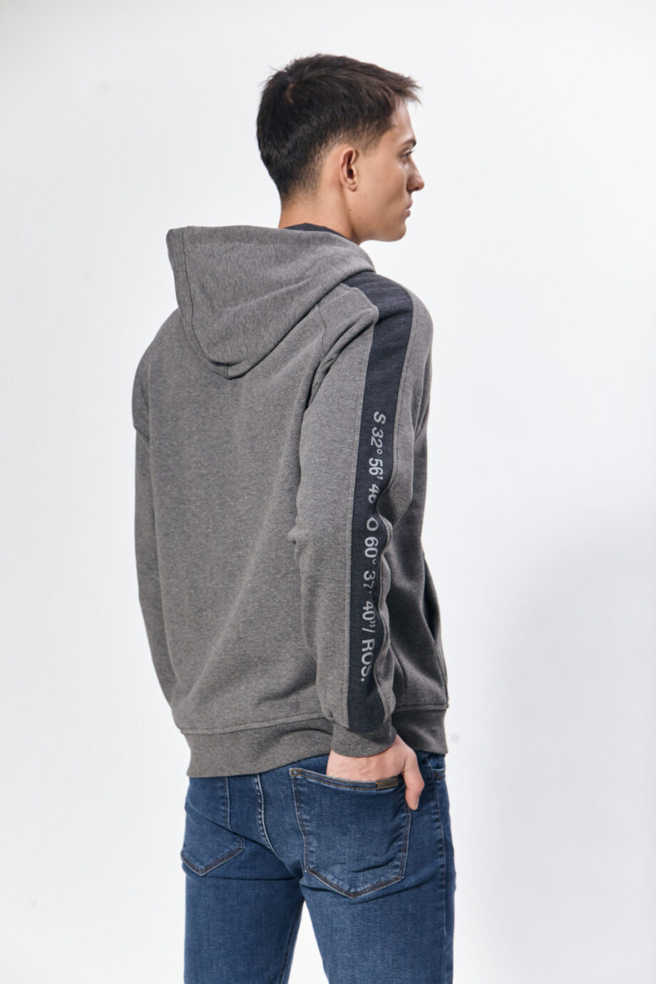 Campera canguro de frisa