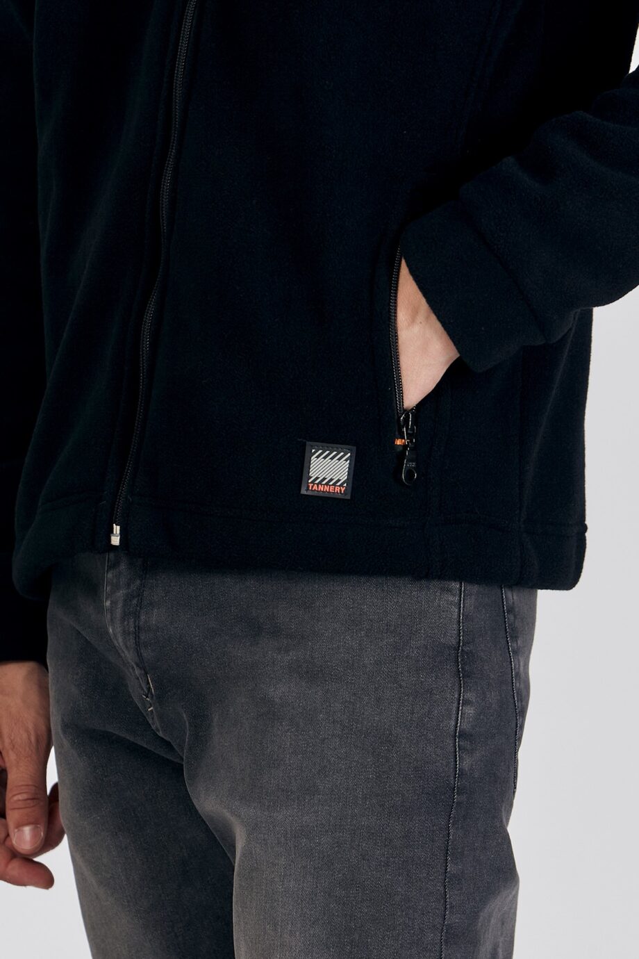 Campera polar premium con recortes