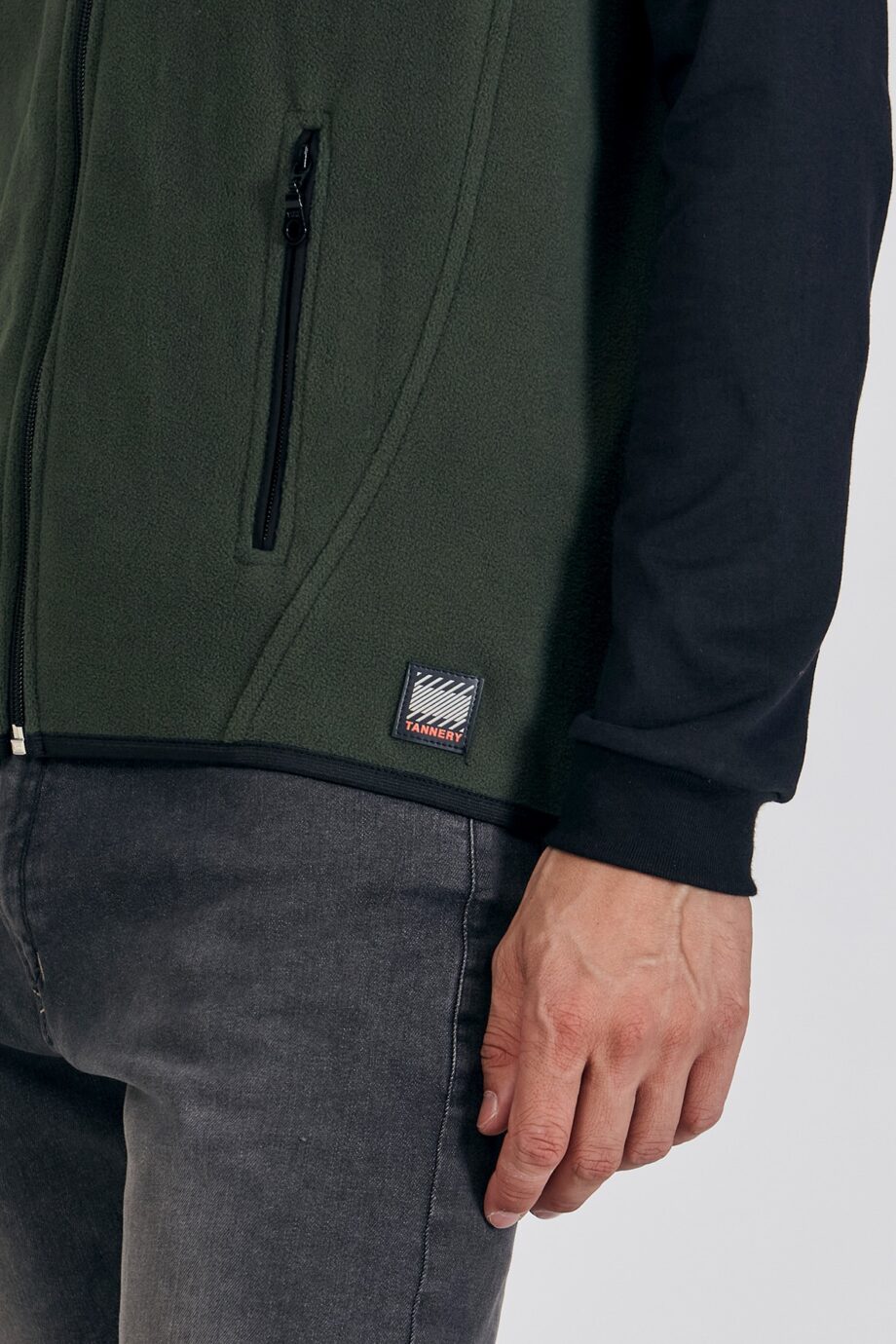 Chaleco polar con cuello interno tactel