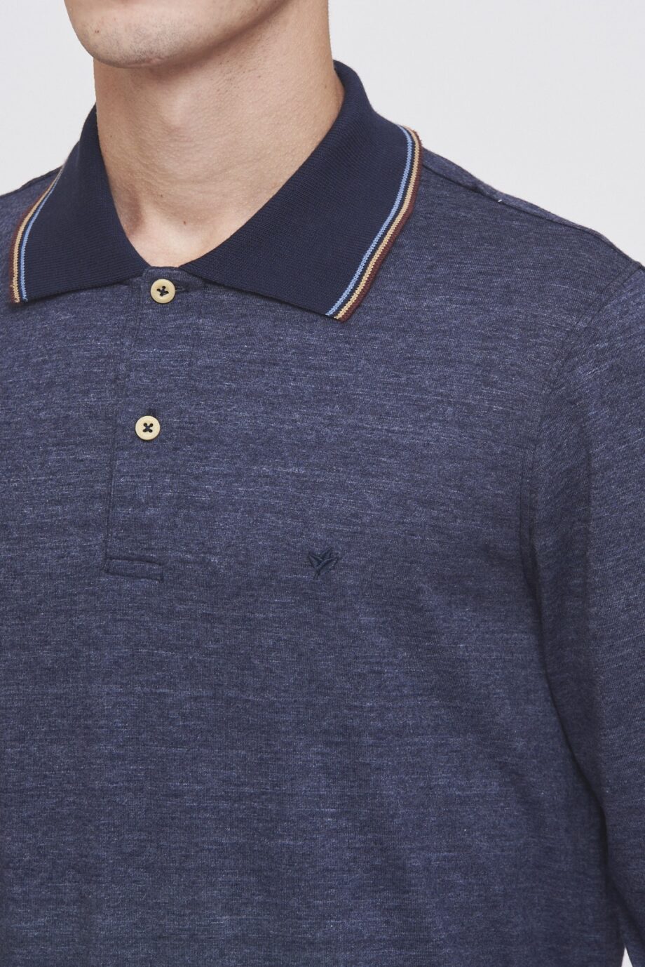 Polo mangas largas con cuello cuatro vivos de jersey