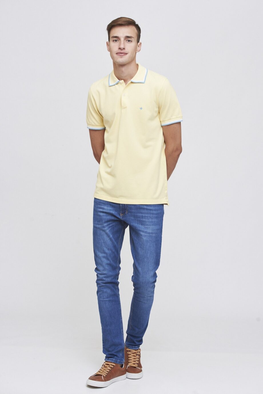 Polo con dos vivos de piqué peruano