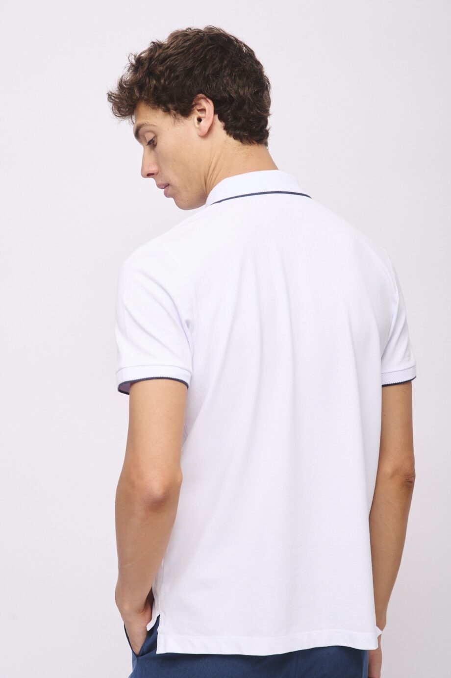 Polo cuello tejido panal con vivo de piqué peruano