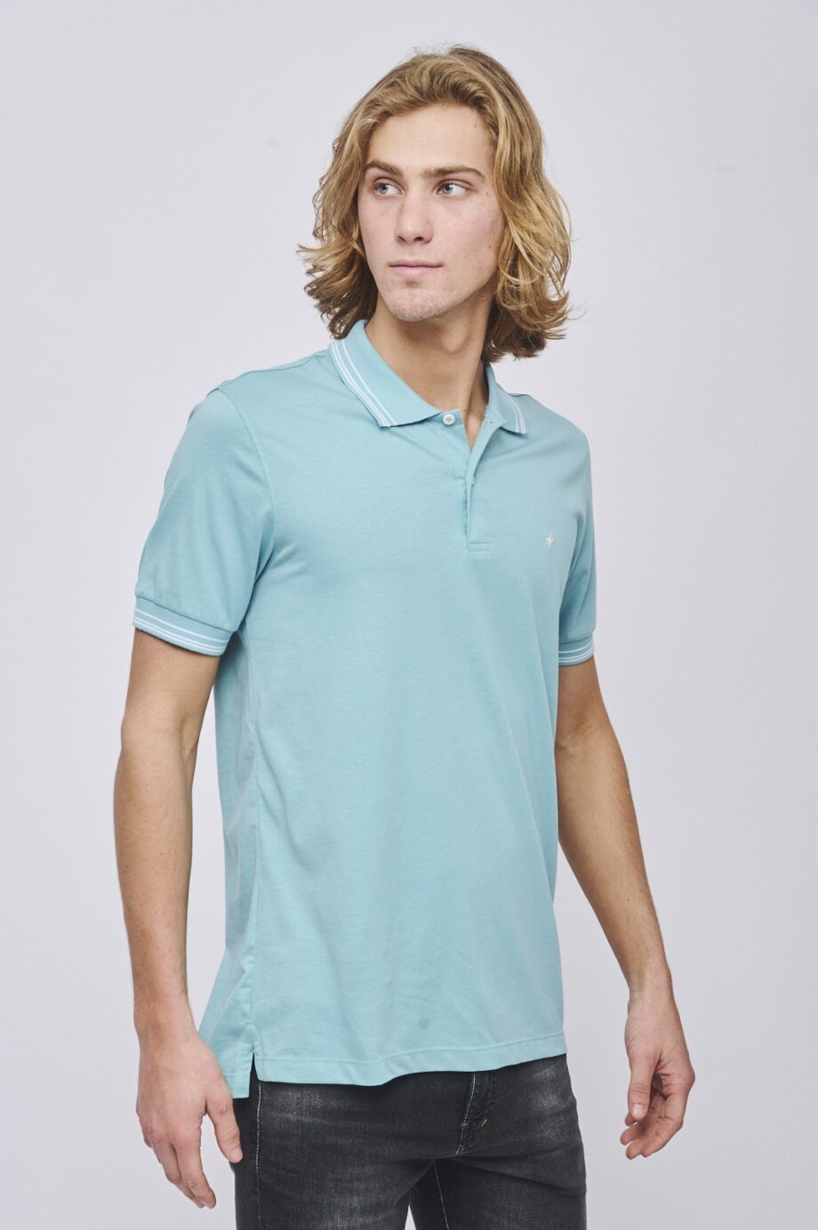 Polo cuello tres vivos de jersey peruano
