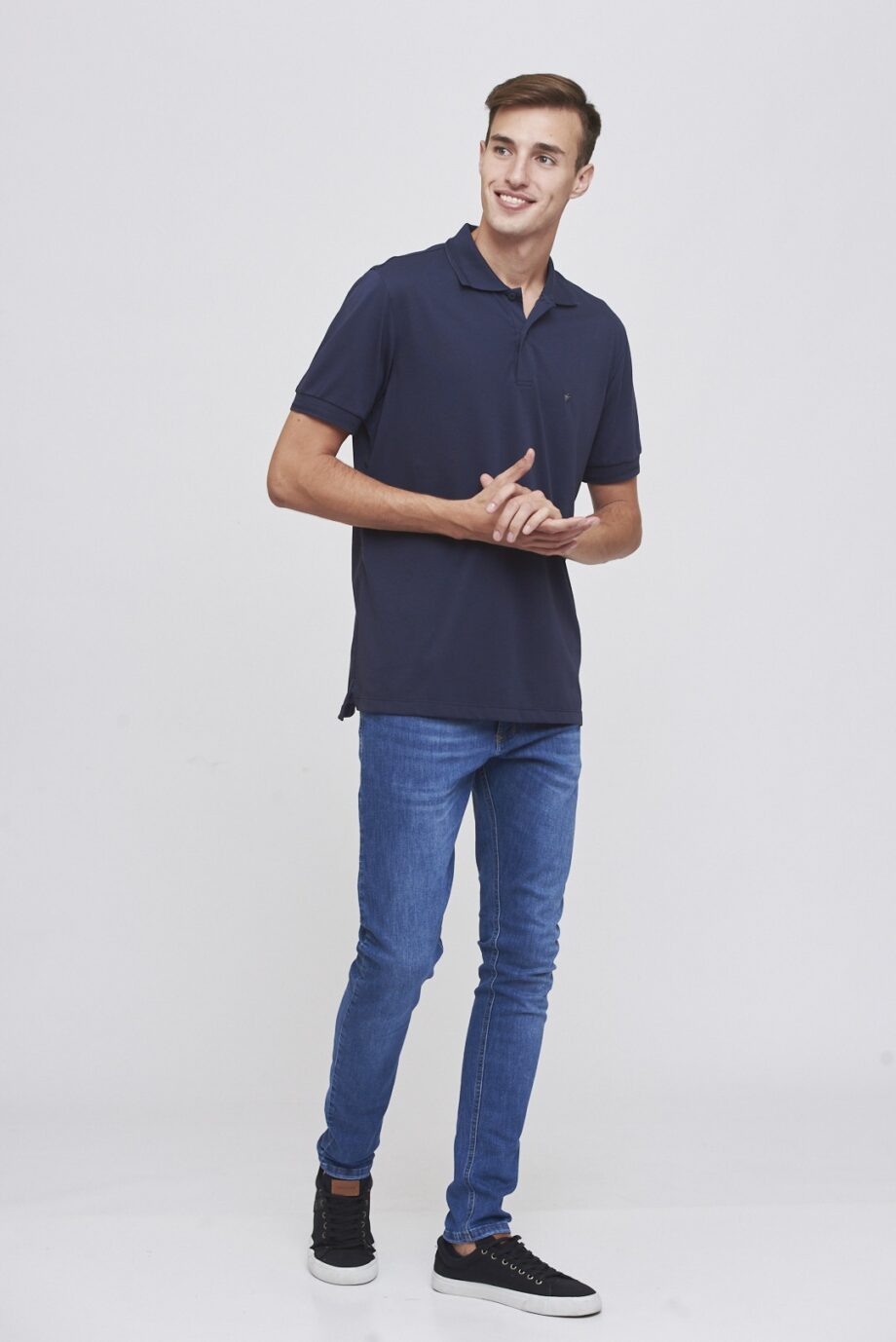 Polo con cuello espigado de jersey peruano