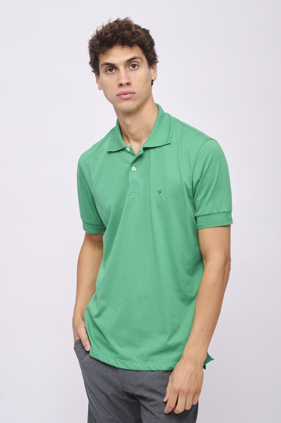 Polo con cuello espigado de jersey peruano