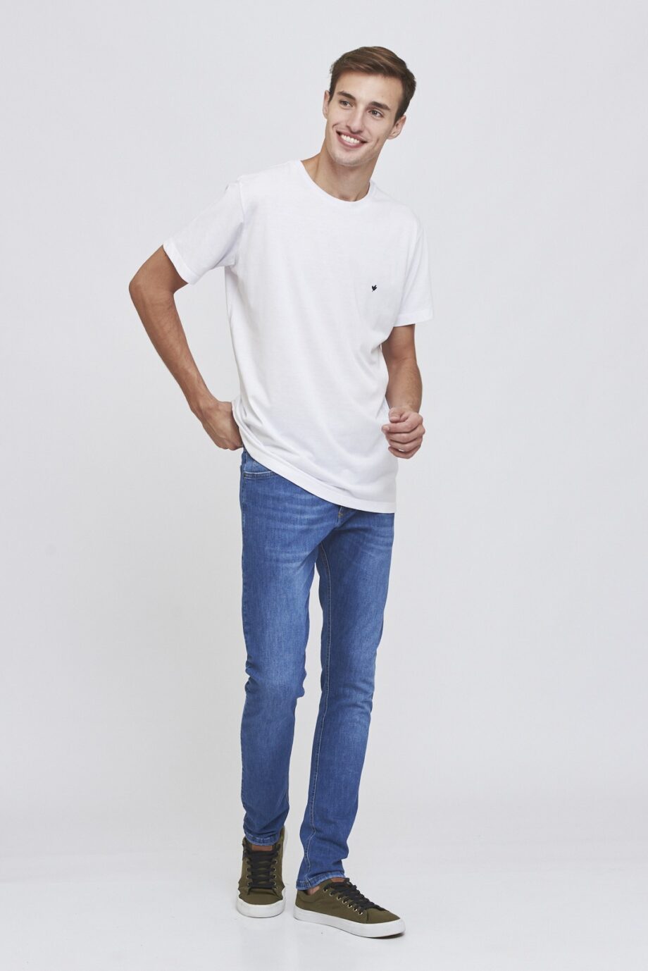 Remera escote O de jersey