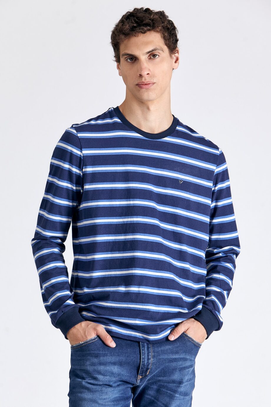 Remera escote O a rayas de jersey