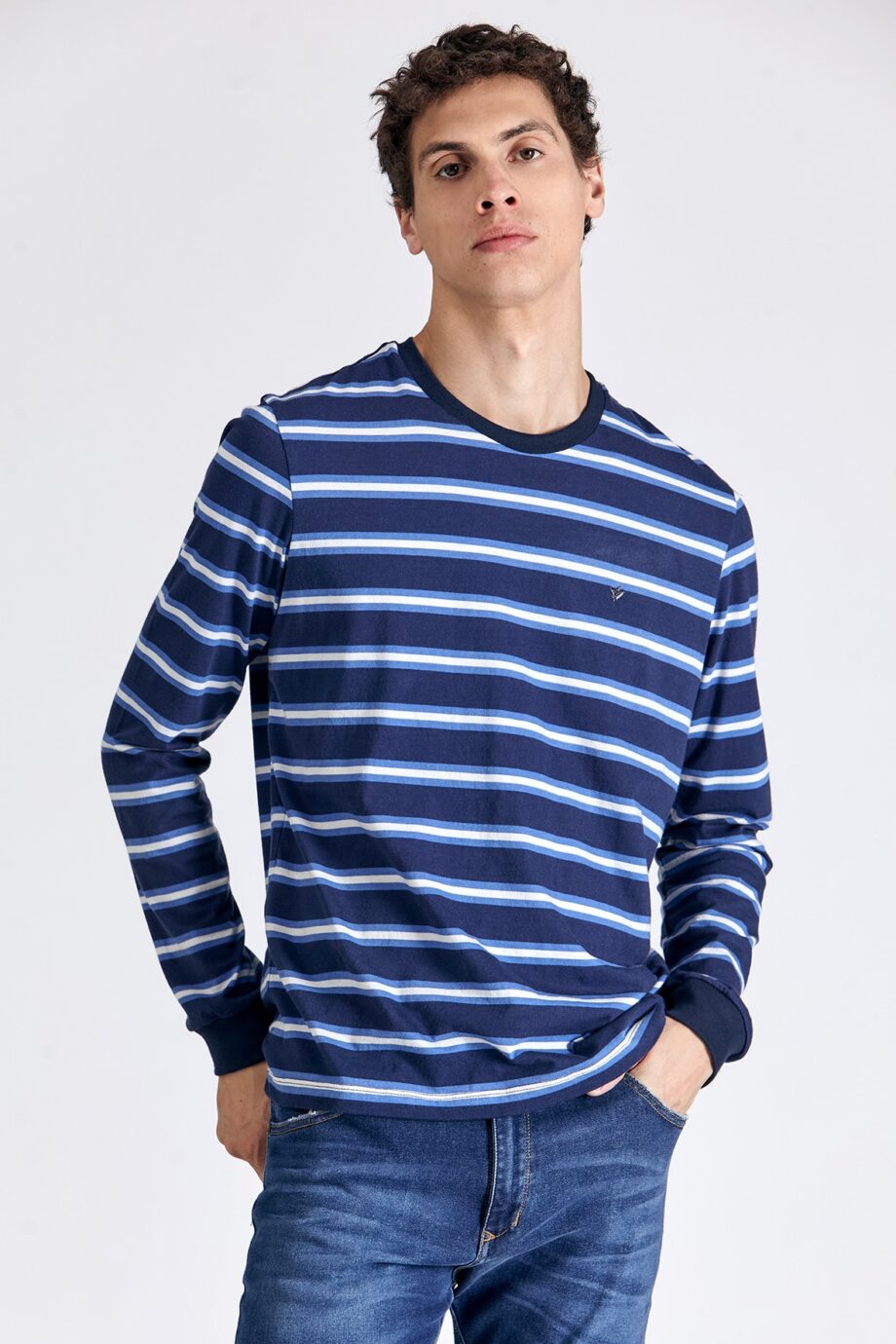 Remera escote O a rayas de jersey