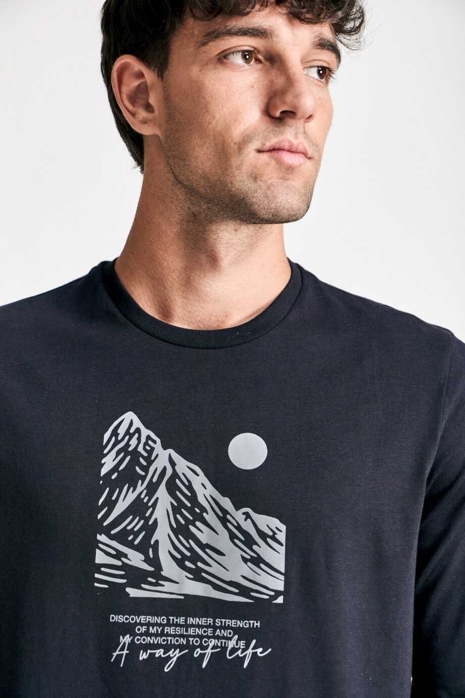 Remera mangas largas discovering
